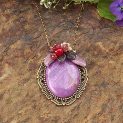 Late Autumn Amethyst Blossoms Floral Gemstone Cabochon Pendant