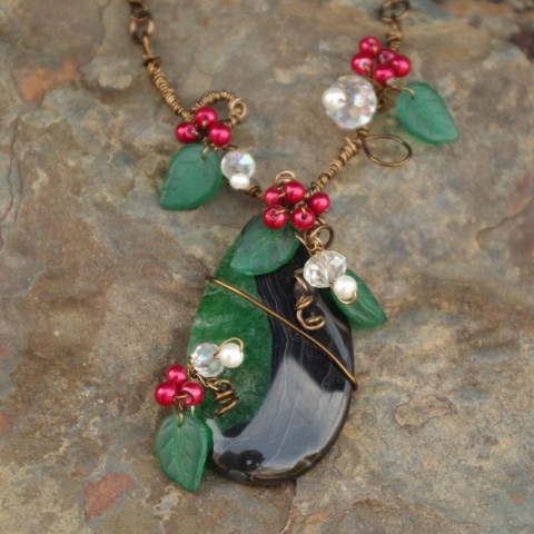 Holiday Mistletoe Vine Pendant Necklace