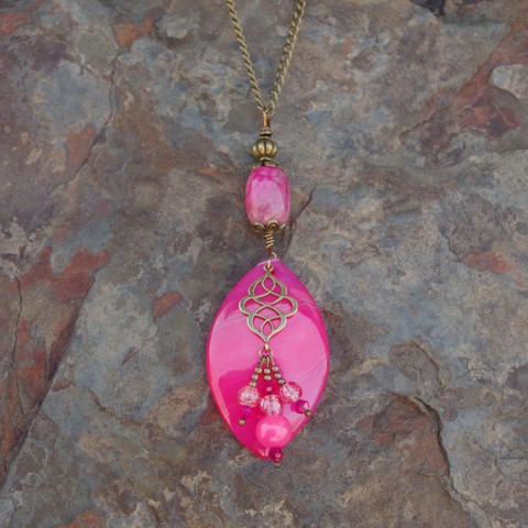 Peachblow Stripes Onyx Agate with Swirl Drop Tassel